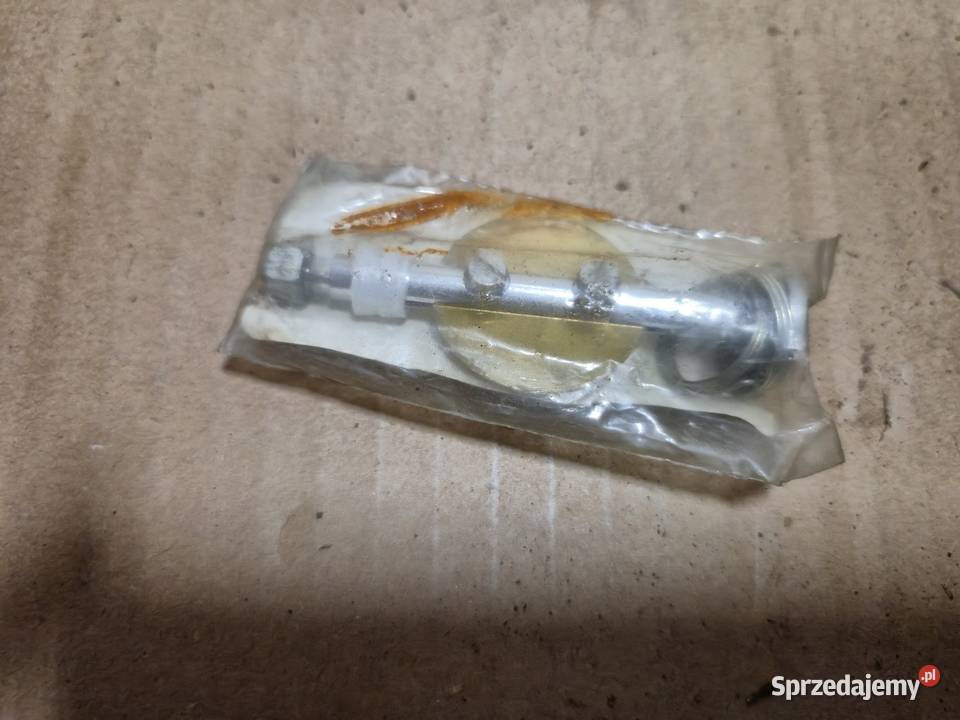 Oś przepustnicy Fiat 126 osobowe Dąbrowa Górnicza