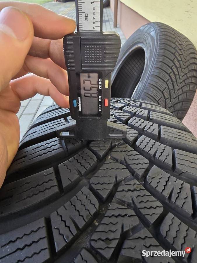 Opony zimowe Falken Eurowinter 2056015 205