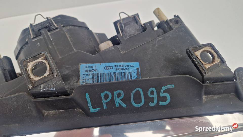 AUDI A4 B5 LIFT LAMPA PRZÓD PRZEDNIA PRAWA wielkopolskie Słowikowo sprzedam