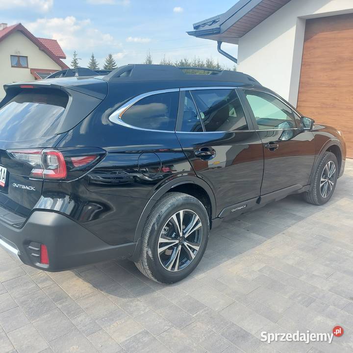SUBARU OUTBACK CZARNA PERŁA Rok produkcji 2020 Krasne sprzedam