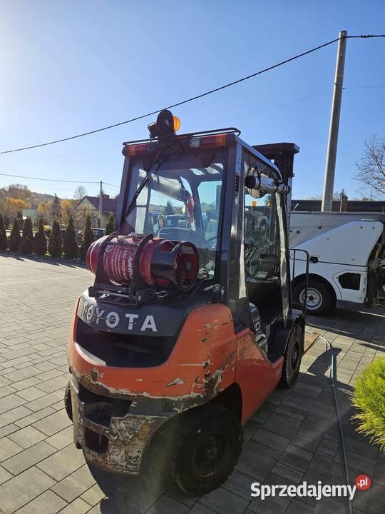 Toyota TONERO20 028FGF20 2T GAZ Wózek widłowy 2T Wózki widłowe