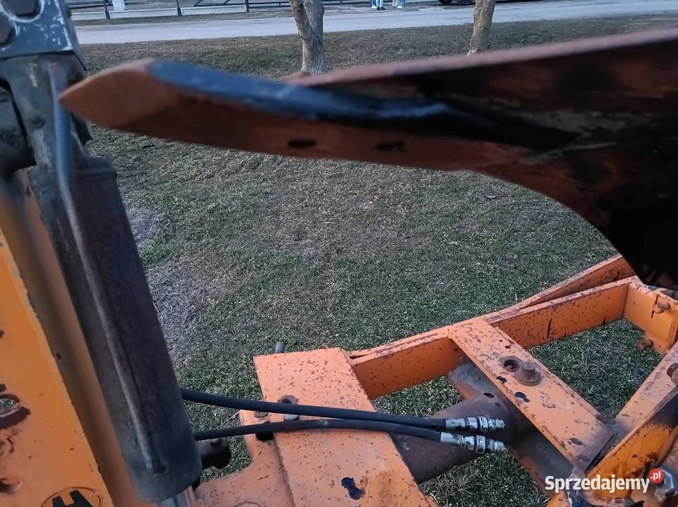 Pług 3 obrotowy huard PR65T lubelskie Ossowa sprzedam
