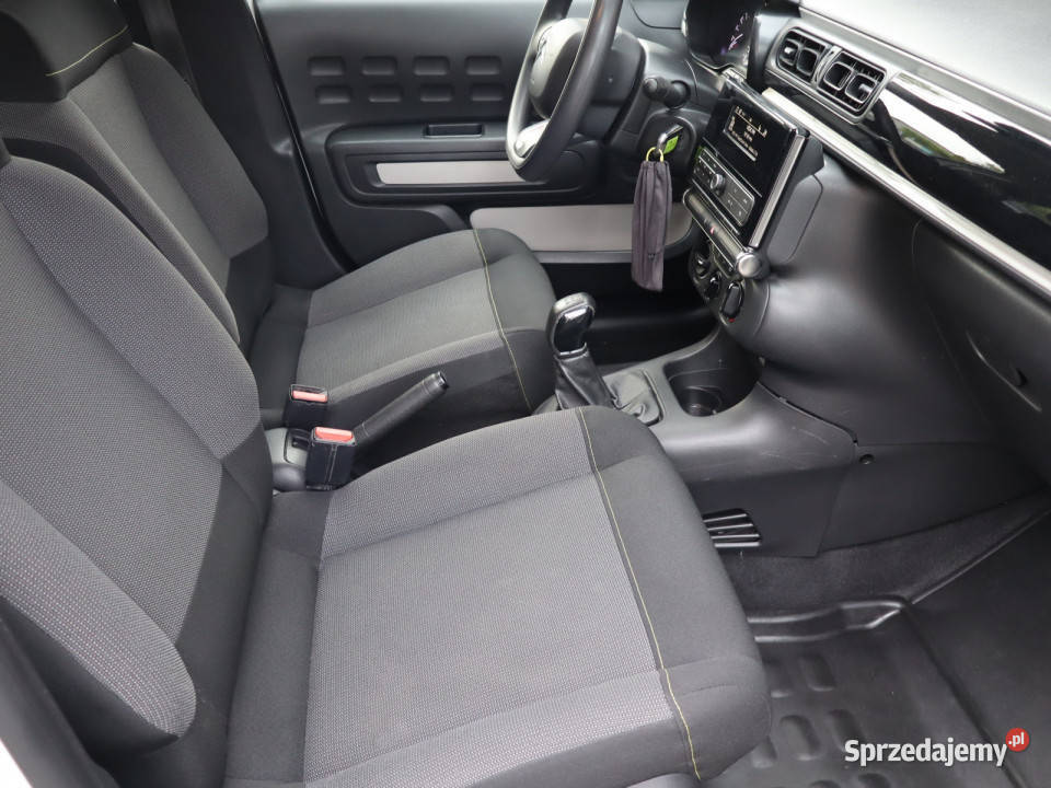 Citroen C3 12 PureTech Rok produkcji 2020 Motoryzacja Katowice