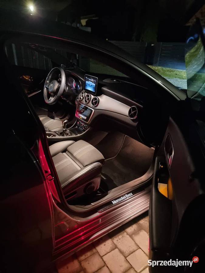 Cla 180 dach panoramiczny niski przebieg gniazdo AUX Długołęka