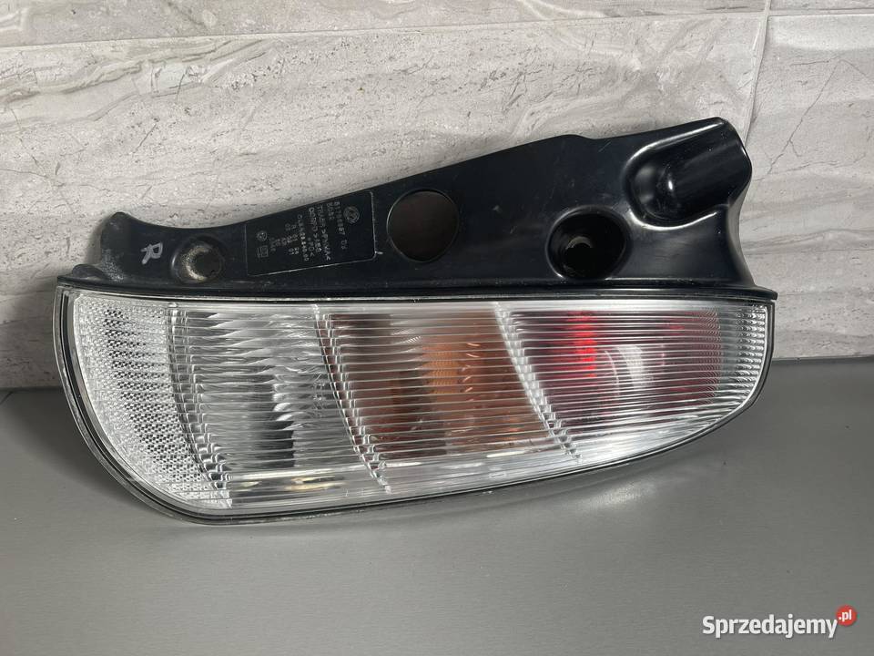 LANCIA YPSILON LIFT PRAWA LAMPA TYŁ