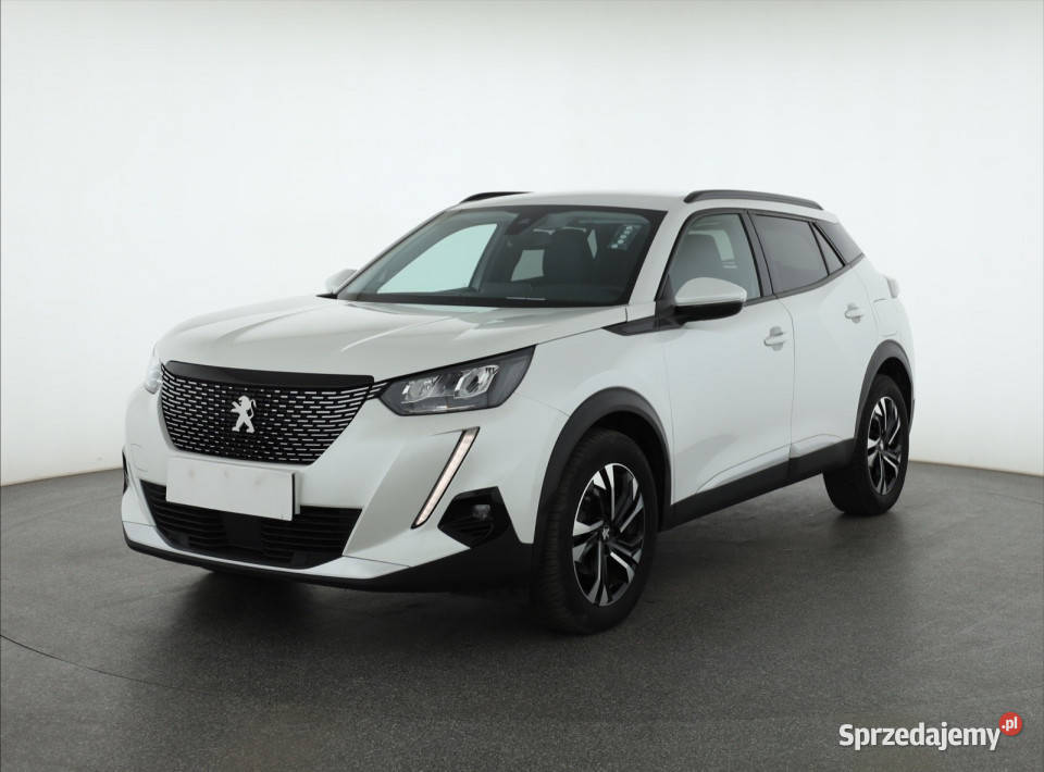 Peugeot 2008 12 PureTech Rok produkcji 2021 Piaseczno