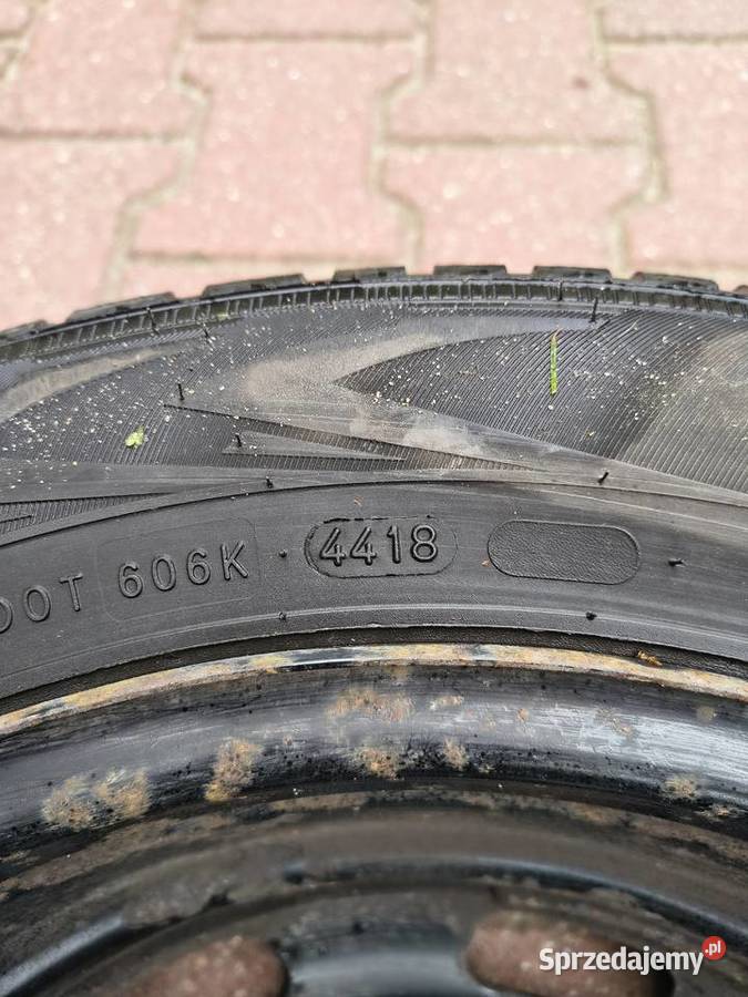 Sprzedam koła zimowe 15 Peugeot 208 II Samochodowe świętokrzyskie Kielce sprzedam