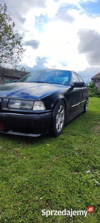 BMW E36 18tds spaw skręty gniazdo AUX