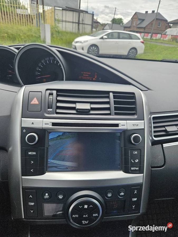 Toyota Verso klima navi samochod bezwypadkowy Verso Tychy