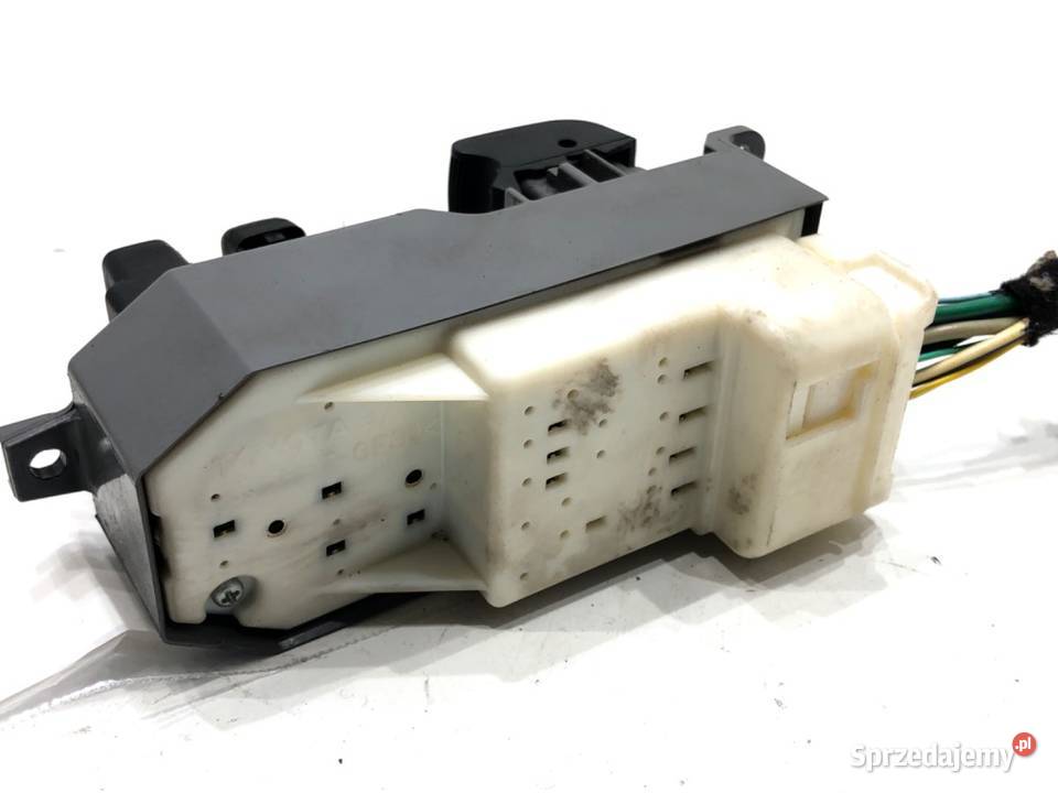 PRZEŁĄCZNIK SZYB TOYOTA AURIS II 1218 Hatchback sprzedam