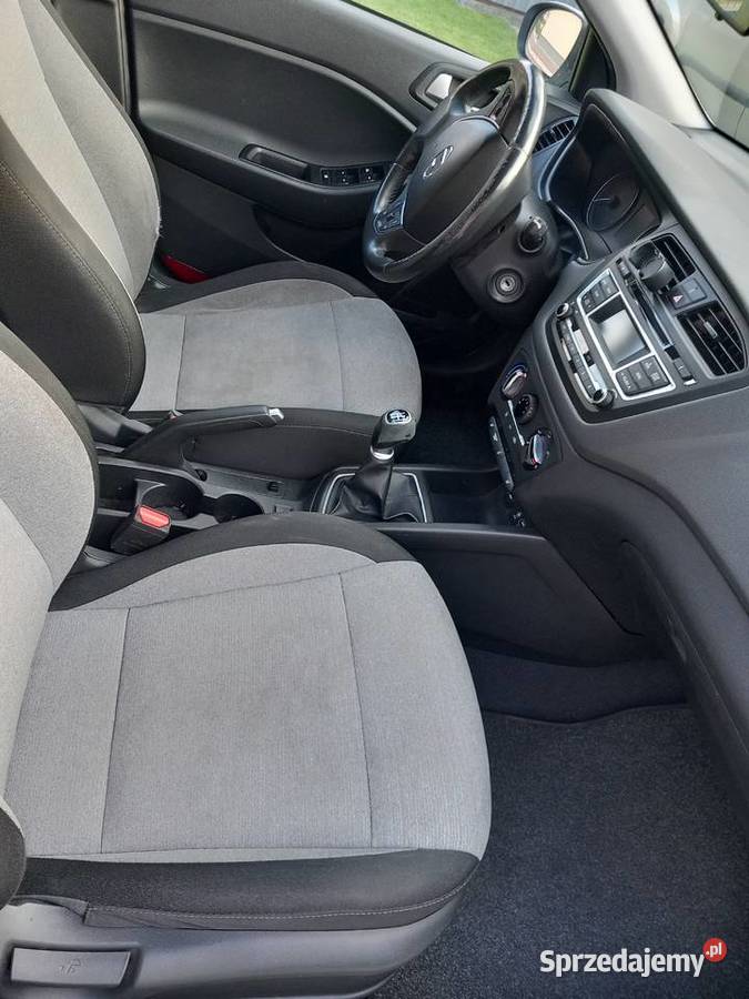 Hyundai i20 biały 2016 Rok produkcji 2016 Zbąszyń