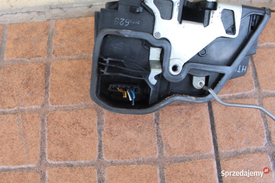 ZAMEK DRZWI LEWY TYŁ 5 PIN BMW E61 7154629 sprzedam