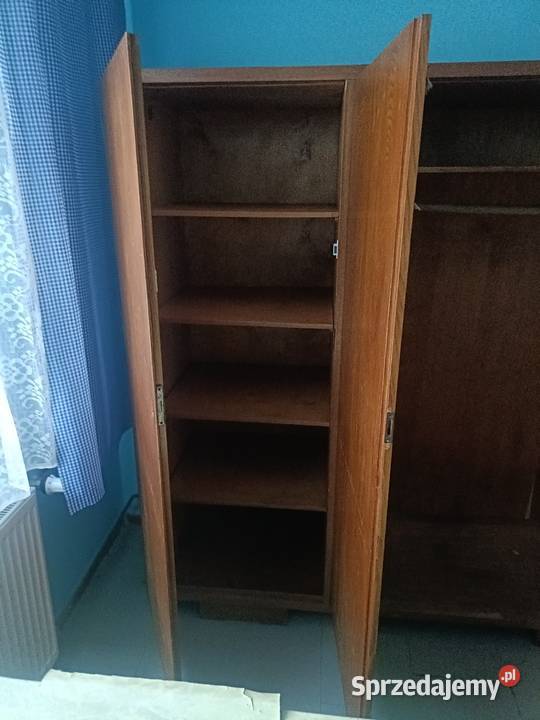 Stara szafa ubraniowa dreeniana PRL czasy PRLu łódzkie Łódź sprzedam