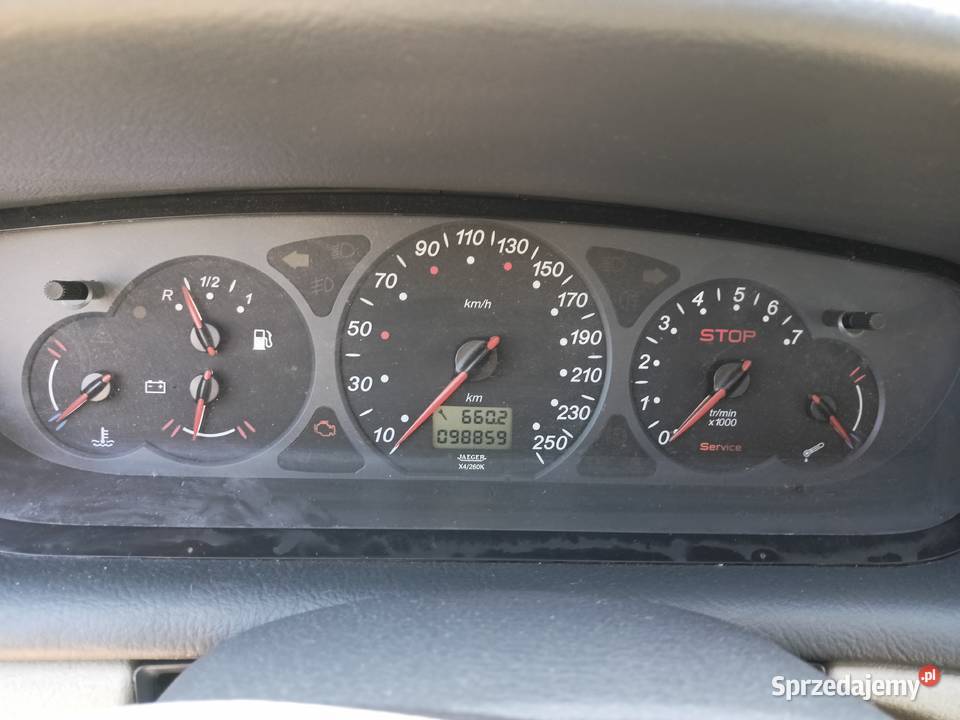Citroen C5 98 900 bez rdzy okazja ASR (kontrola trakcji) Czerwonak