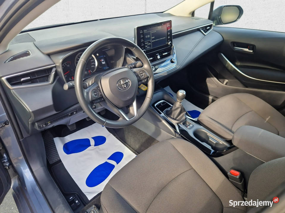 Toyota Corolla 15 Comfort Z polskiego salonu Z Corolla Warszawa sprzedam