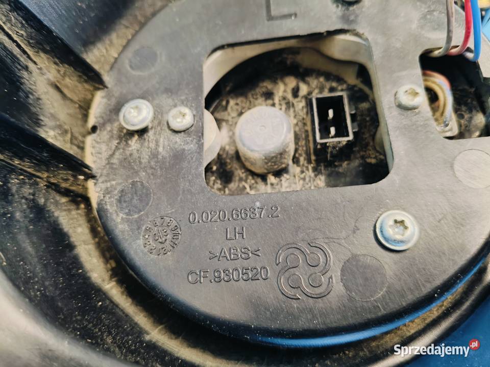 DEUTZ FAHR 5115 20R STAGE 5 TCD 36 LAMPA TYŁ Oświetlenie Części i osprzęt rolniczy warmińsko-mazurskie