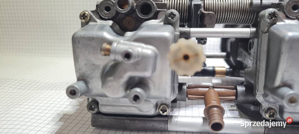 Suzuki GS 500 gaźnik kompletny