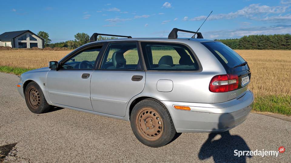 VOLVO V40 19D blacharce Gorzkowice