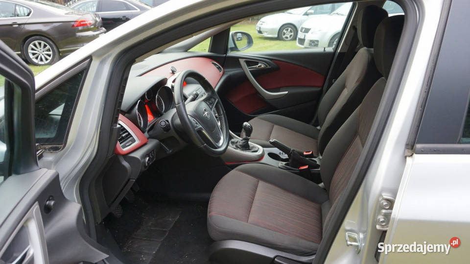 Opel Astra z Niemiec zarejestrowana super lakier metallic