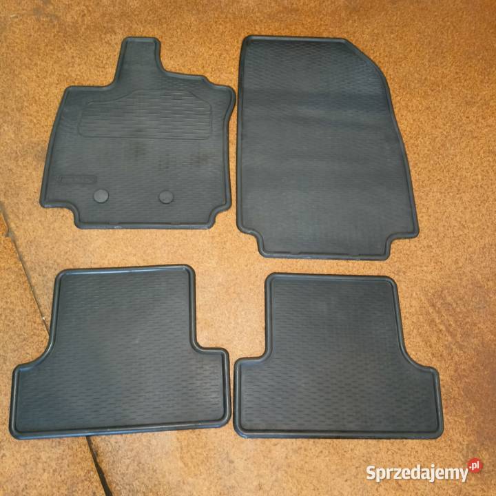Dywaniki Renault Clio III sprzedam Akcesoria samochodowe Poznań