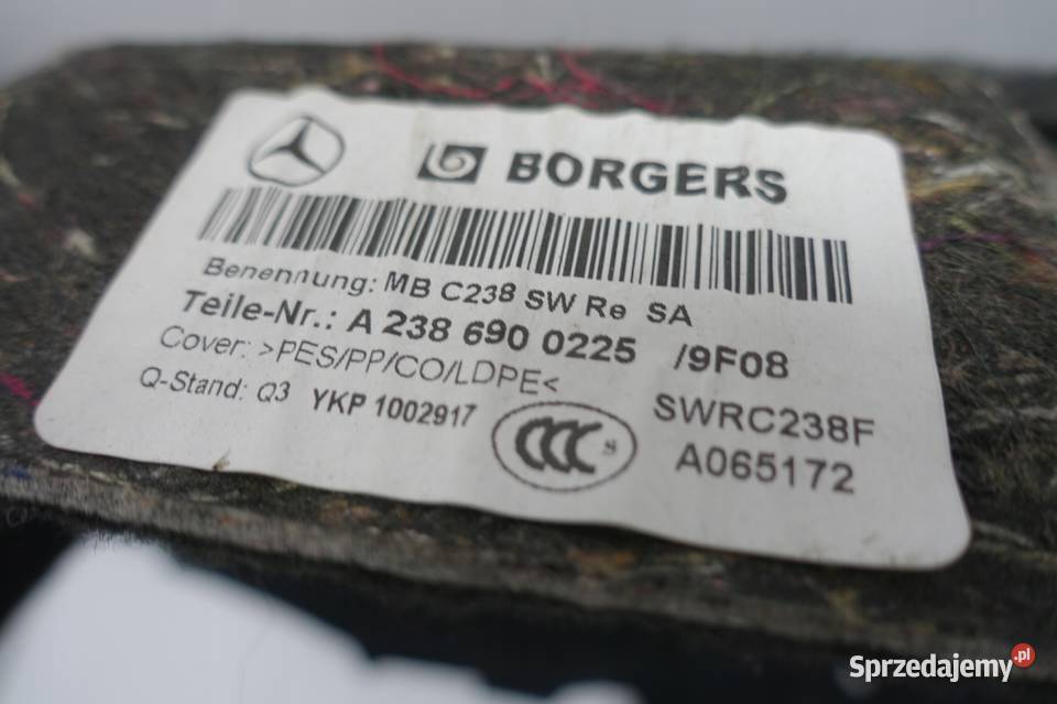 Mercedes W238 C238 BOCZEK BAGAŻNIKA tapicerka Rudka sprzedam
