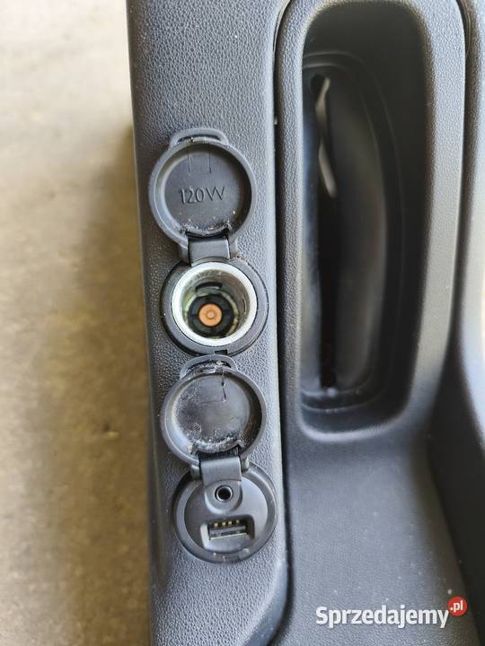 Tunel Citroen C3 II stan Kokpit komplet Dębica