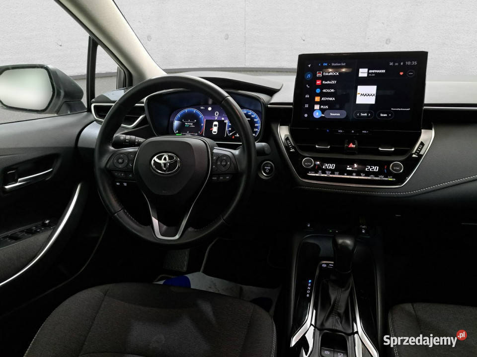 Toyota Corolla Seria E16 2012 Komorniki sprzedam