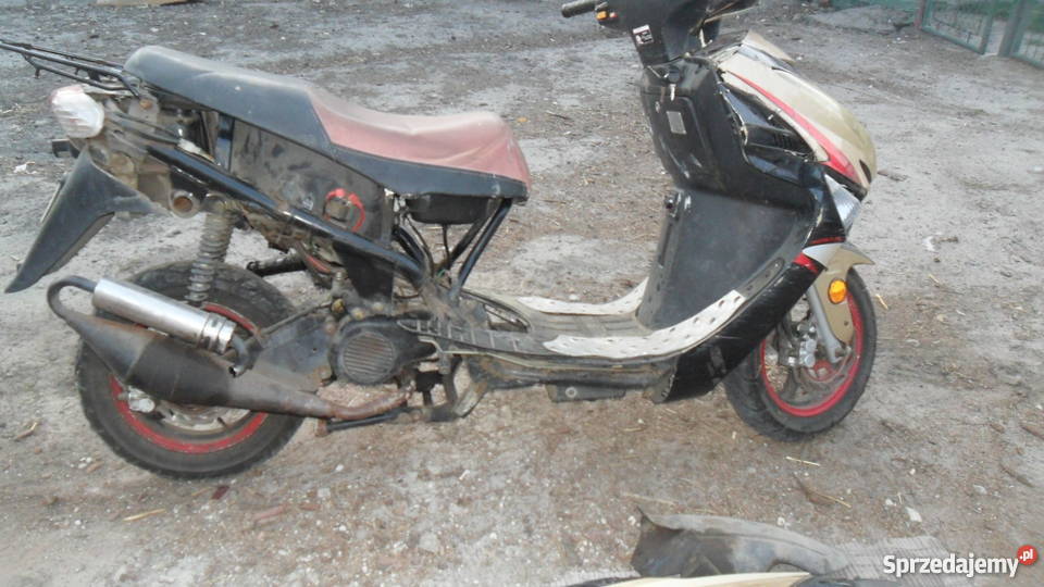 Sprzedam całego skutera na częsci Romet rxl 2t Cieszanów sprzedam