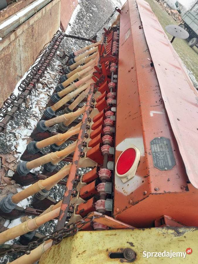 Siewnik zbożowy poznaniak nieuszkodzony Brzeg