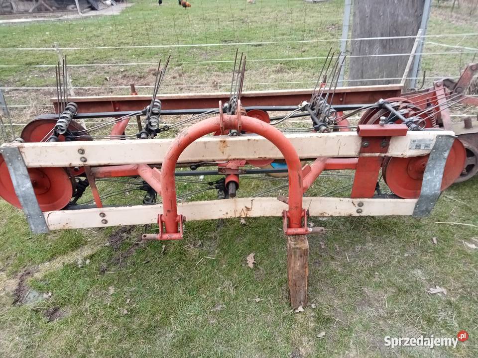 Przewracarko grabiarka Kosiarka rotacyjna Zgrabiarki i przetrząsacze