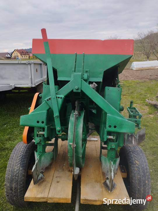 Sadzarka czeska do ziemniaków dwurzędowa podkarpackie Bachów