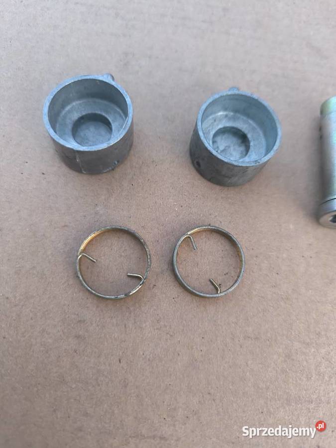 Polonez komplet wkładki bębenki sprezynki Stalowa Wola sprzedam