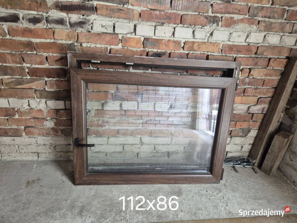 Okno brązowe PCV 112x86 używane Miechów