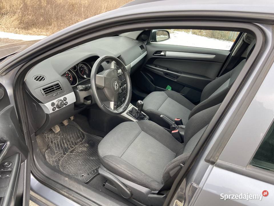 Opel astra h manualna Ciecierzyn