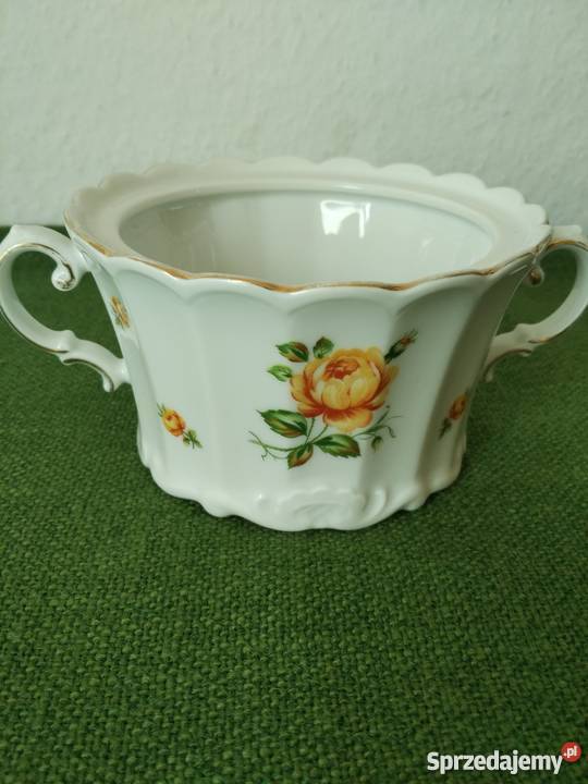 Cukiernicabomboniera porcelana żółte róże małopolskie Ropa