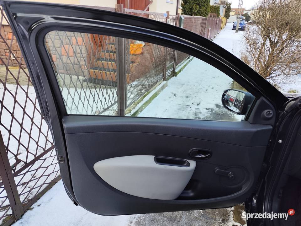 Sprzedam Samochód osobowy Marki Renault Clio III czarny Sosnowiec sprzedam