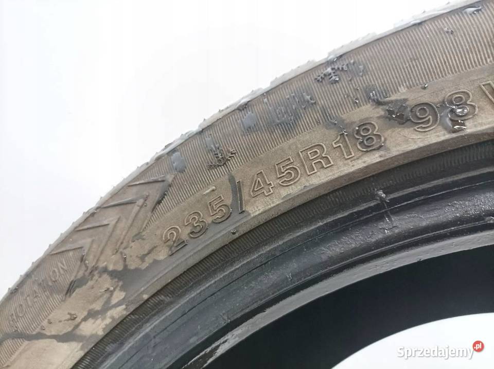 2x OPONA ZIMOWA FORTUNA WINTER 23545R18 235