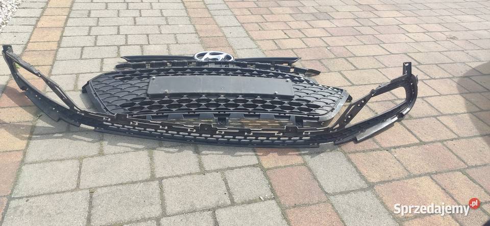 Atrapa grill kratka znaczek Hyundai i20 II Atrapy Gostyń