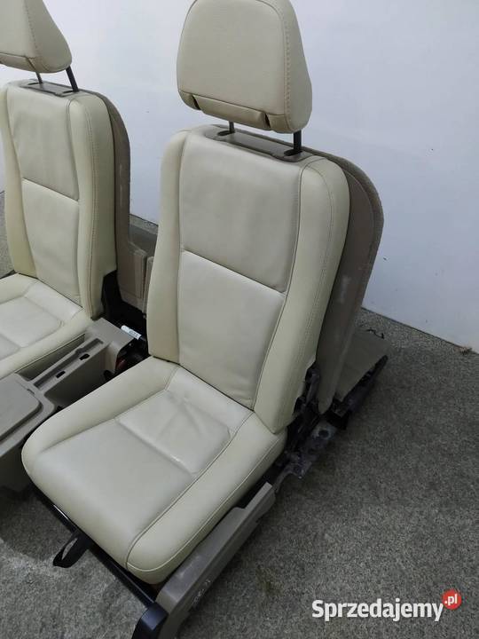 FOTELE III RZĄD JASNA SKÓRA Volvo XC 90 I