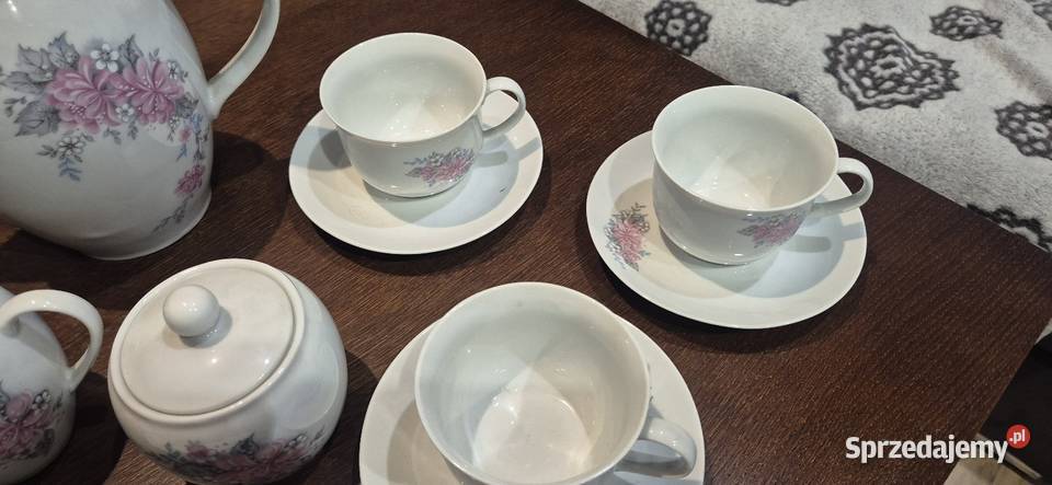 Komplet kawowy stan idealny Porcelana i szkło małopolskie Libiąż sprzedam