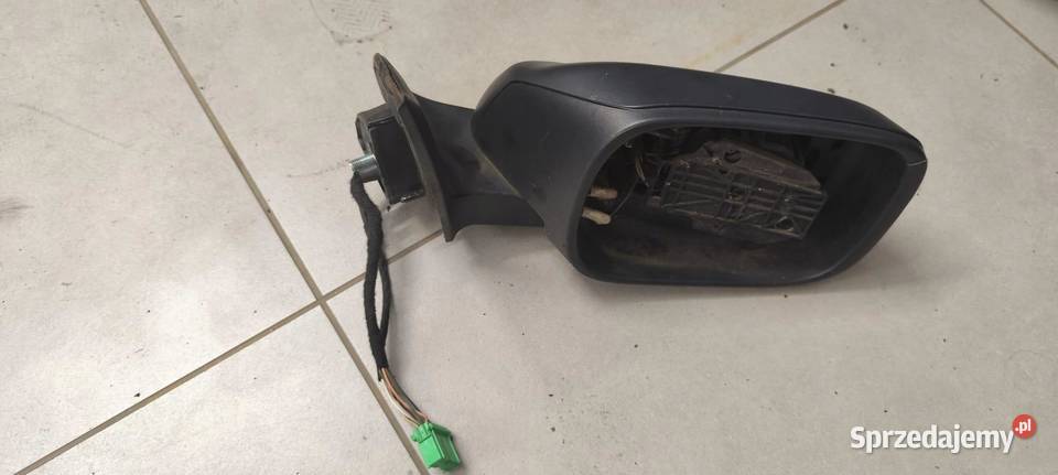 LUSTERKO PRAWE EUROPA VOLVO XC90 9 PIN 30744779