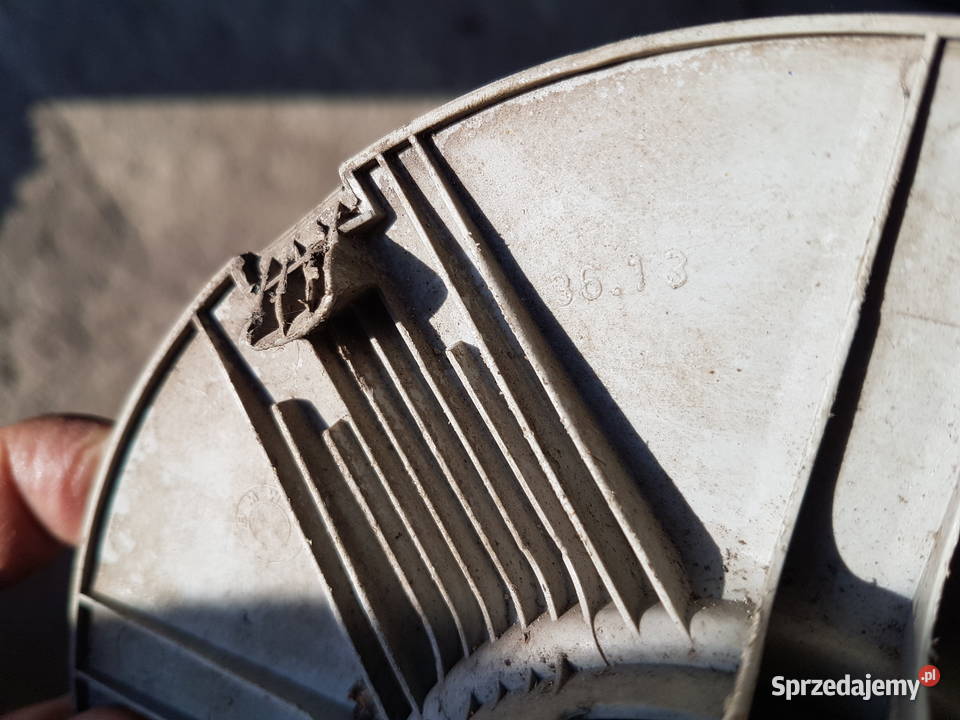 BMW E34 E32 KOLPAK DEKIELEK ZASLEPKA FELGI wielkopolskie