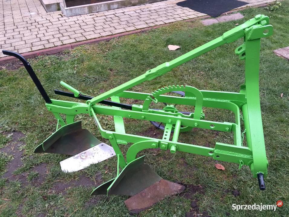 Pług 2 skibowy do traktorka nieuszkodzony Rolnictwo Szczucin sprzedam