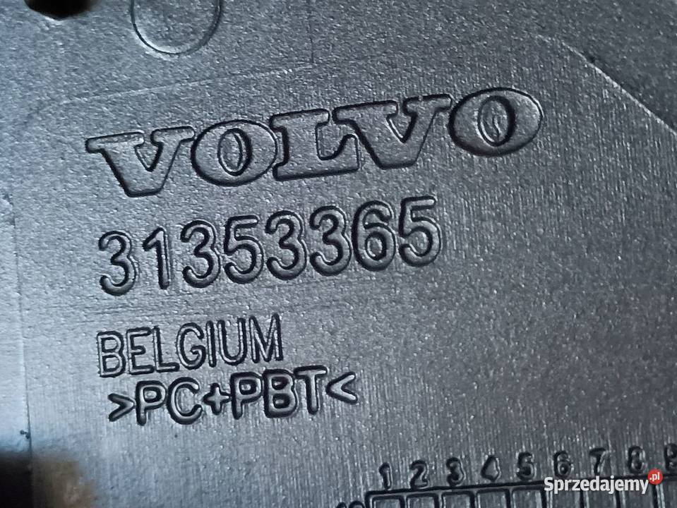 VOLVO XC90 II 15 ZAŚLEPKA SPRYSKIWACZY PRAWY osobowe Pleszew