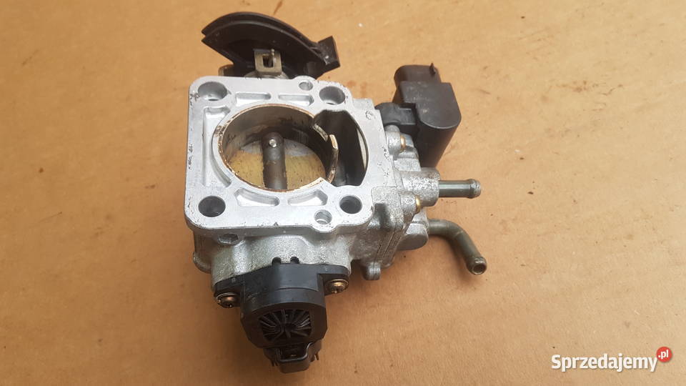 Suzuki Ignis FH 0003 przepustnica powietrza 13 Legnica