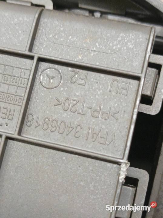 SCHOWEK PRAWY PASAŻERA EU MercedesBenz CLAklasa osobowe sprzedam