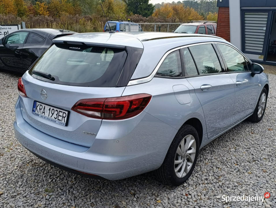 Opel Astra Astra Sports Tourer Zadbana mały Dulowa