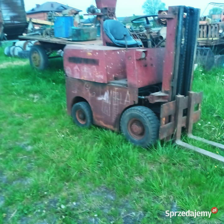 Wózek widłowy raczek diesel