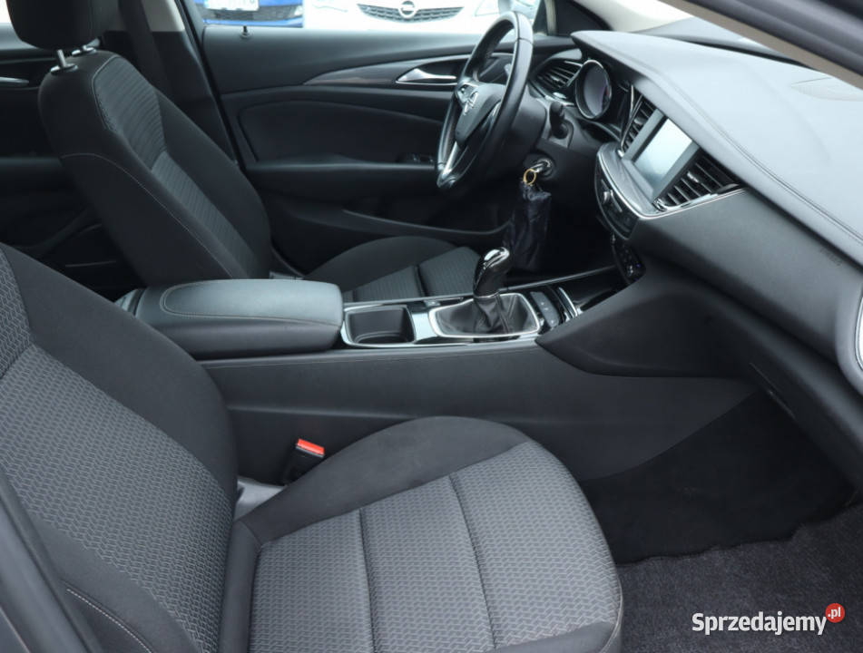 Opel Insignia 15 CDTI światła LED Piaseczno