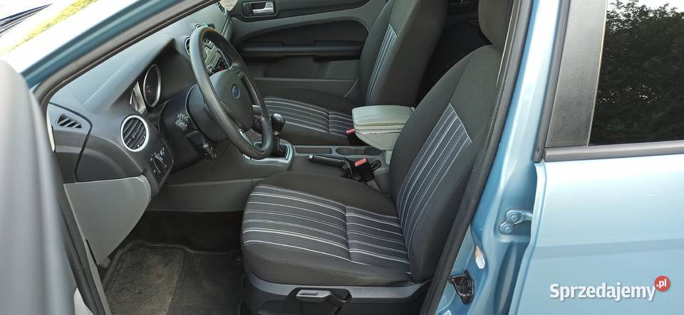 Ford Focus 16 b 102 Grzane fotele i szyba przód Szczecin